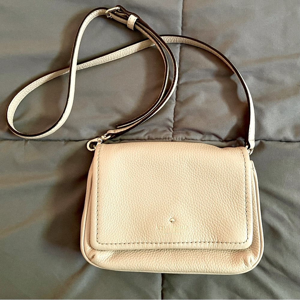 Kate Spade Flap Closure Crossbody Bag in Ivory